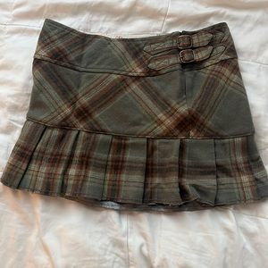 Abercrombie Plaid Mini Skirt w/Buckles